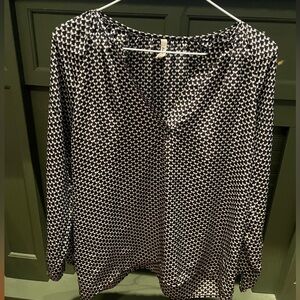 Elegant Black and White Women's Blouse butterfly pattern long sleeve v neck